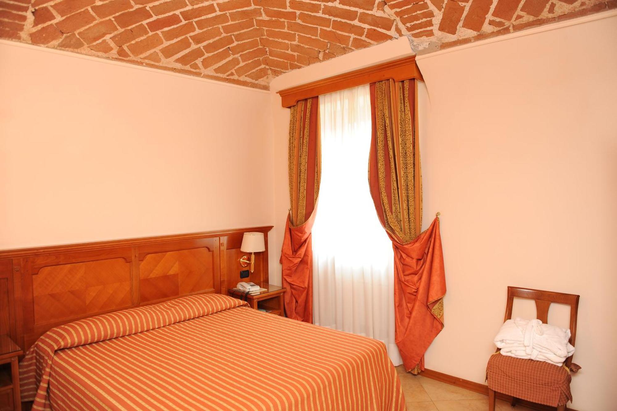 Hotel Acqui & Centro Benessere Acqui Terme Eksteriør bilde