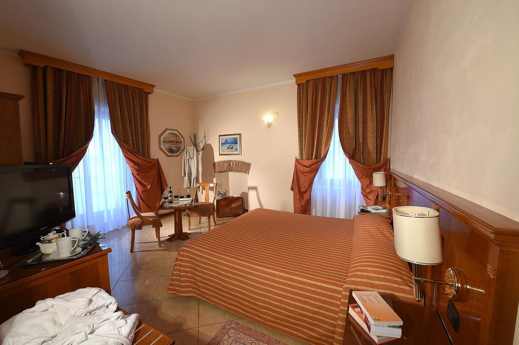 Hotel Acqui & Centro Benessere Acqui Terme Eksteriør bilde